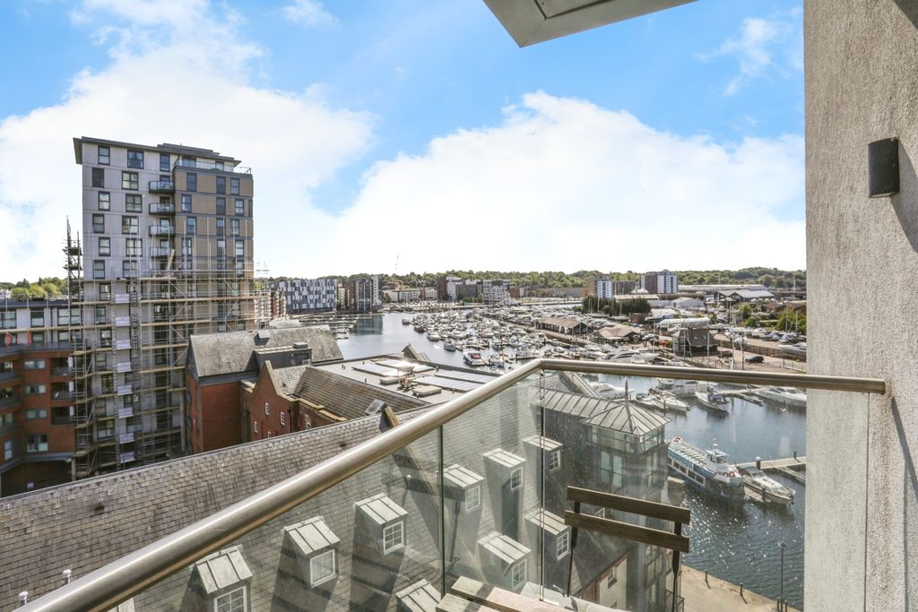 Additional image 4 of 2 bed flat for saleKey Street, Ipswich IP4