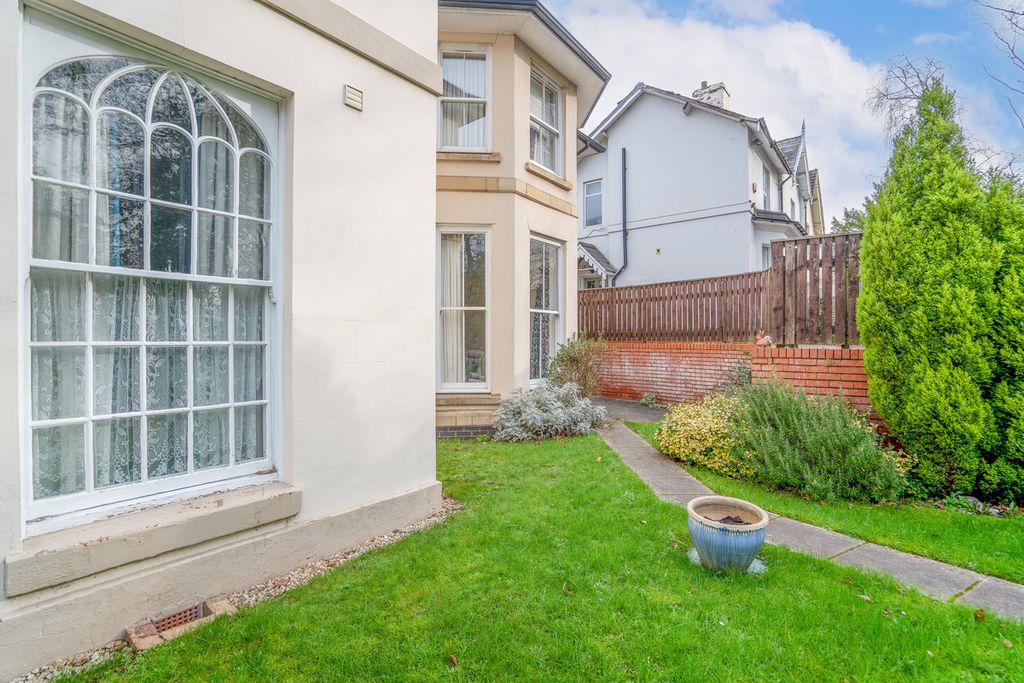 Additional image 13 of 2 bed flat for saleSandalwood Apartments, Comberton Road, Kidderminster DY10
