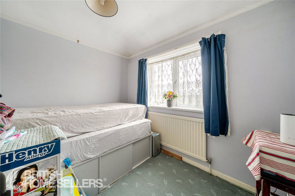 Additional image 12 of 5 bed terraced house for saleElm Grove, Kidlington, Oxfordshire OX5