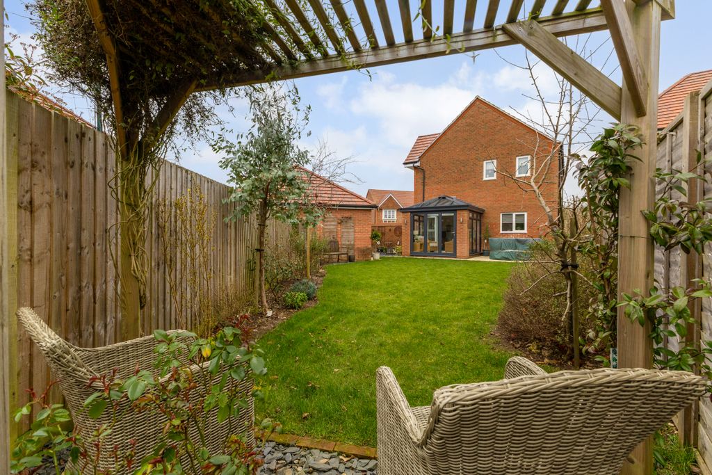 Additional image 15 of 4 bed detached house for salePidden Mead, Hungerford RG17