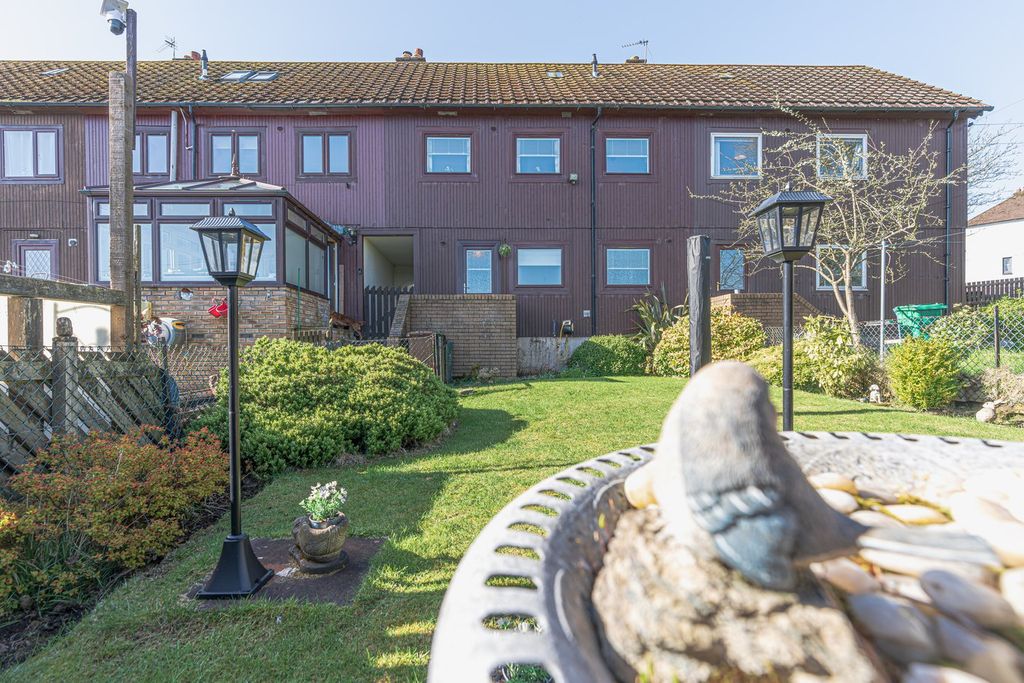 3 bed terraced house for saleBalbedie Avenue, Lochore, Lochgelly KY5
