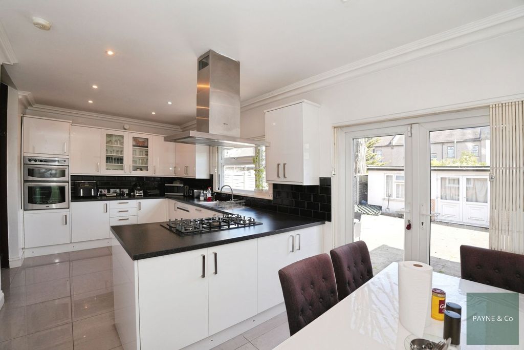 Additional image 10 of 5 bed terraced house for saleCavendish Gardens, Ilford IG1