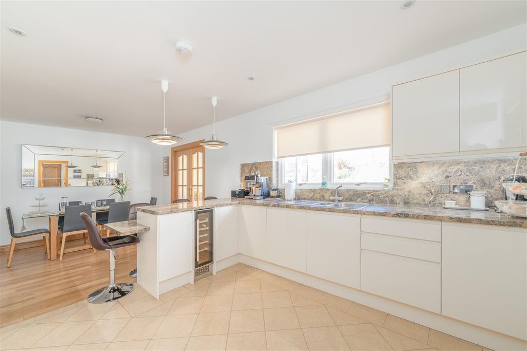 Additional image 14 of 3 bed bungalow for sale16 Riverside View, Kelso TD5