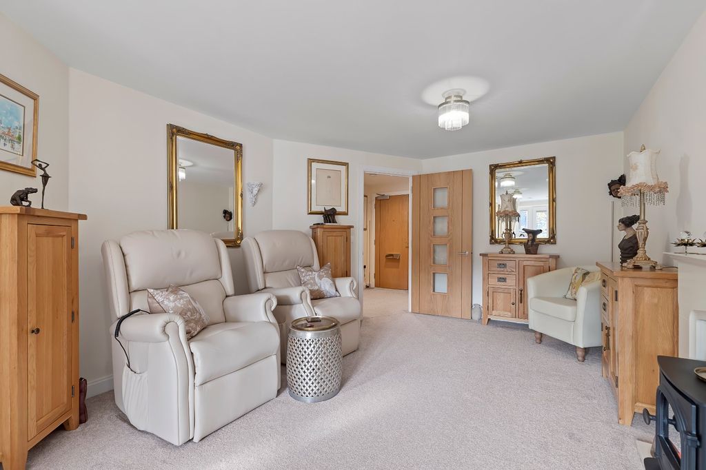 Additional image 3 of 1 bed flat for saleRailway Road, Ilkley, West Yorkshire LS29