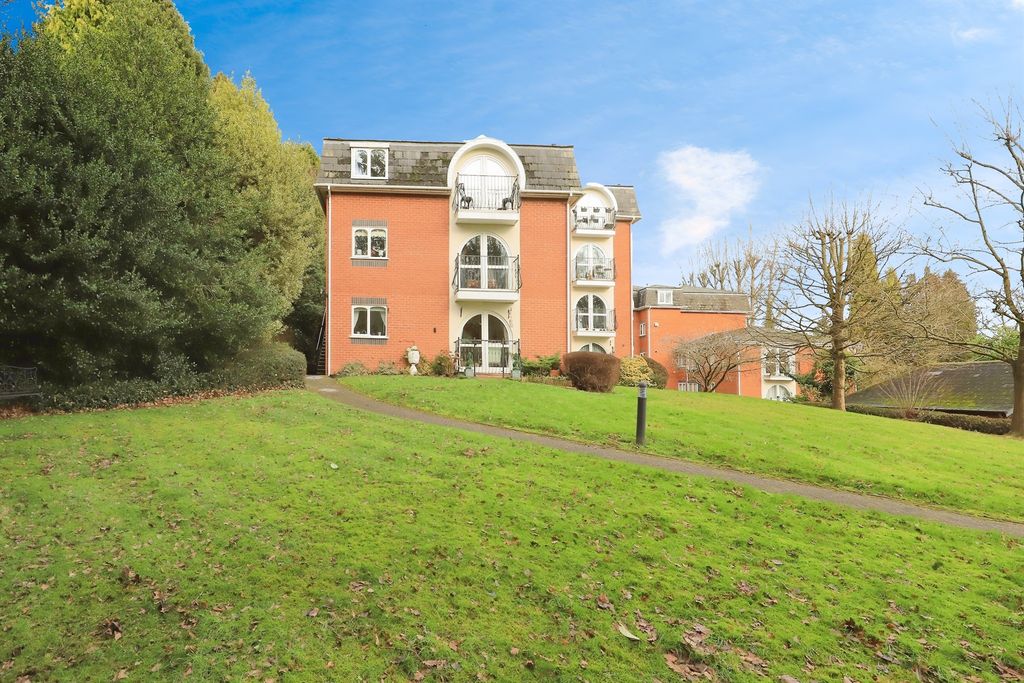 Additional image 13 of 2 bed flat for saleOldnall Road, Kidderminster DY10