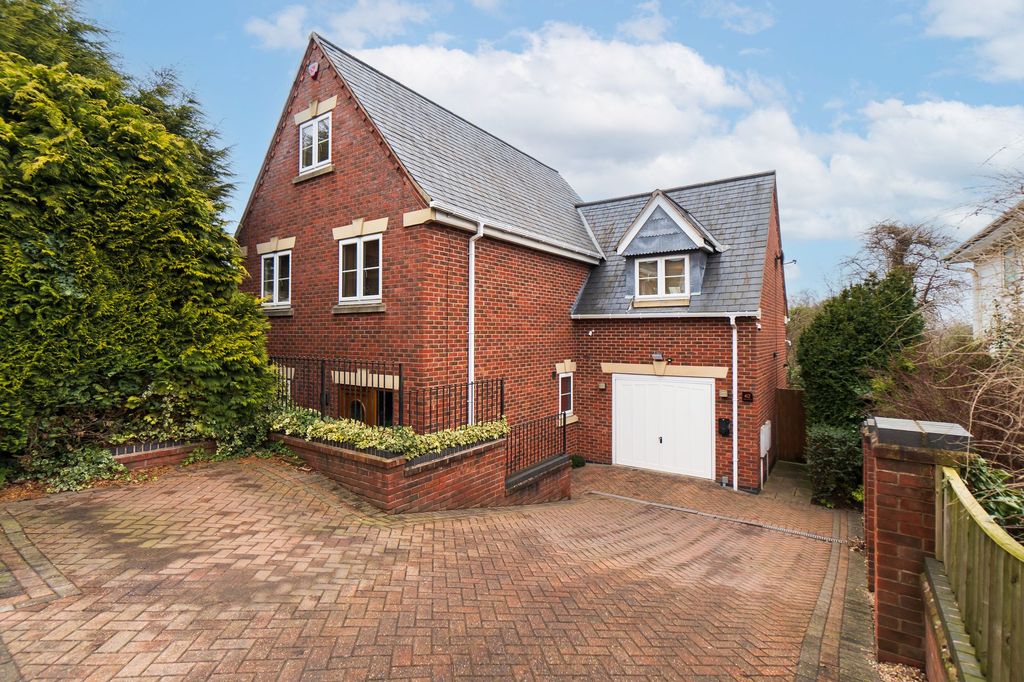 4 bed detached house for saleHeanor Road, Ilkeston DE7