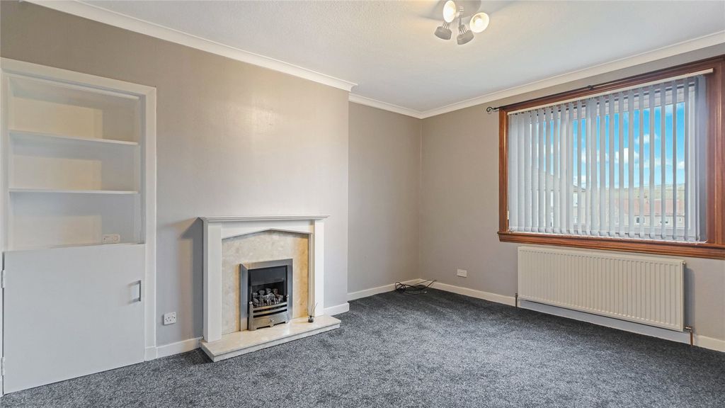 2 bed flat for salePaterson Park, Leslie, Glenrothes, Fife KY6 photo 3