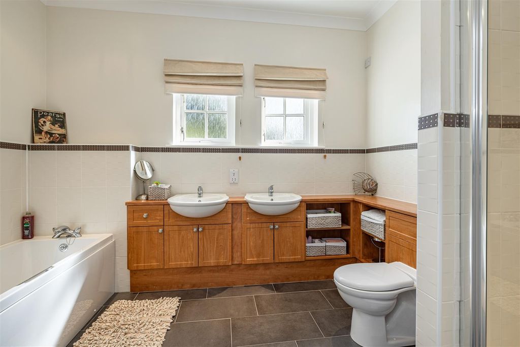 Additional image 23 of 5 bed detached house for sale33 Bowmont Court, Heiton, Kelso TD5