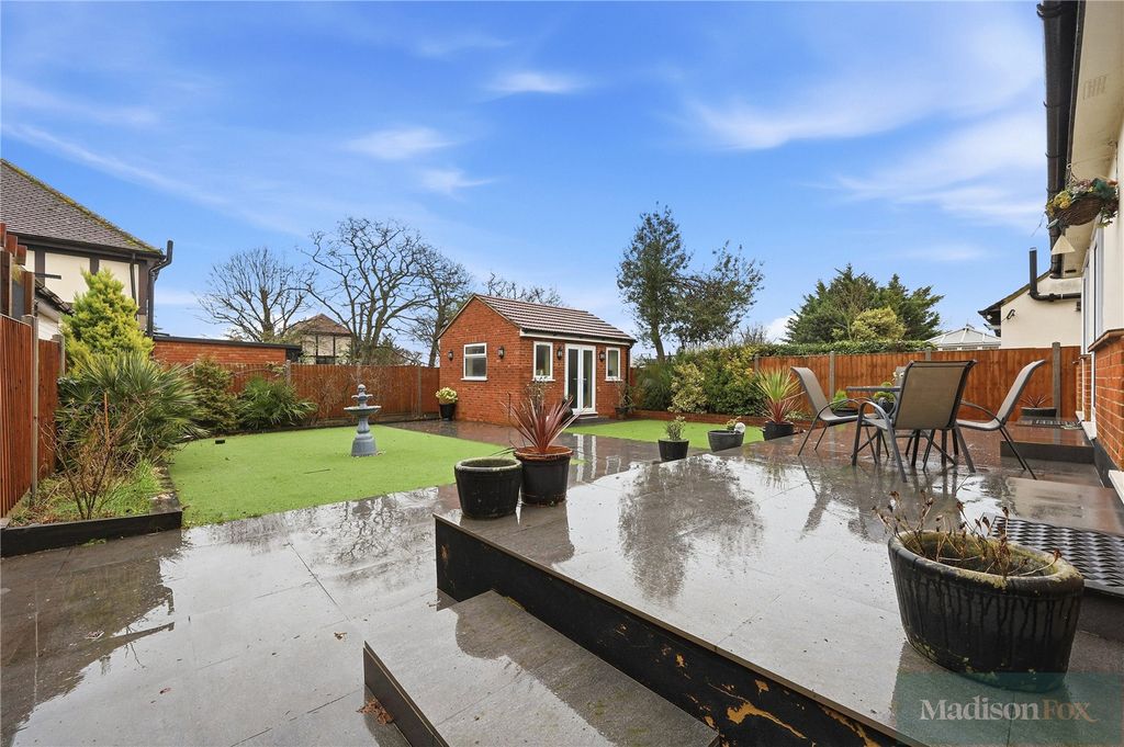 Additional image 26 of 4 bed detached house for saleTomswood Road, Chigwell, Essex IG7