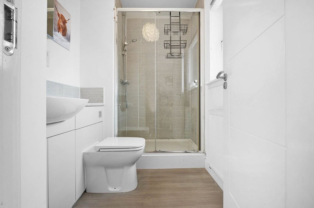 Additional image 17 of 3 bed villa for saleJoan Kelly Place, Irvine KA11
