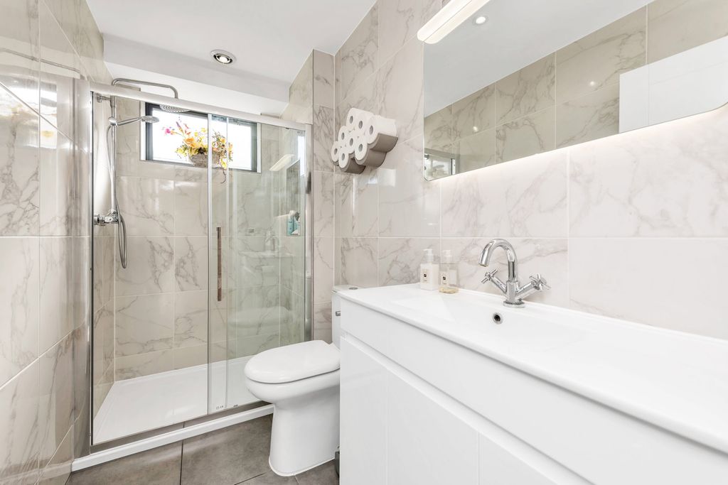 Additional image 8 of 4 bed detached house for saleHartford Road, Huntingdon PE29