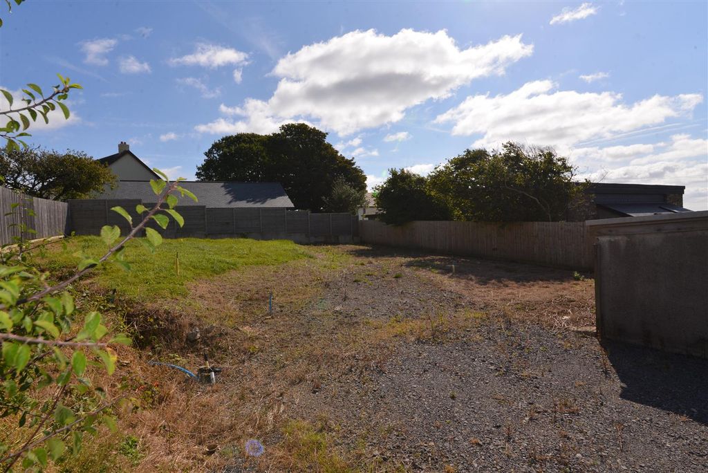 Land for saleBuilding Plot With Planning, New Hedges SA70 photo 5