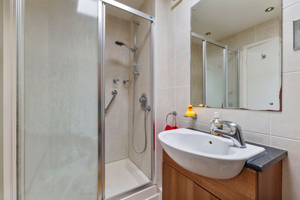 Additional image 9 of 2 bed maisonette for saleHigh Street, Hungerford RG17