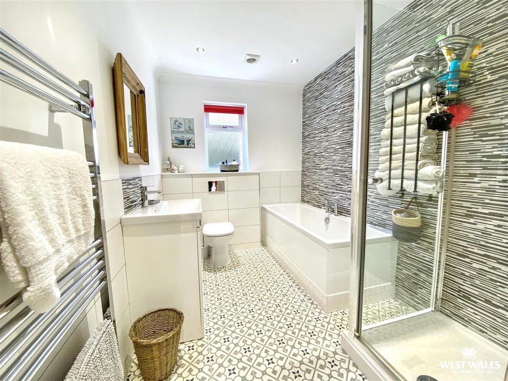 Additional image 11 of 3 bed detached bungalow for saleLlys Y Felin, Kidwelly SA17