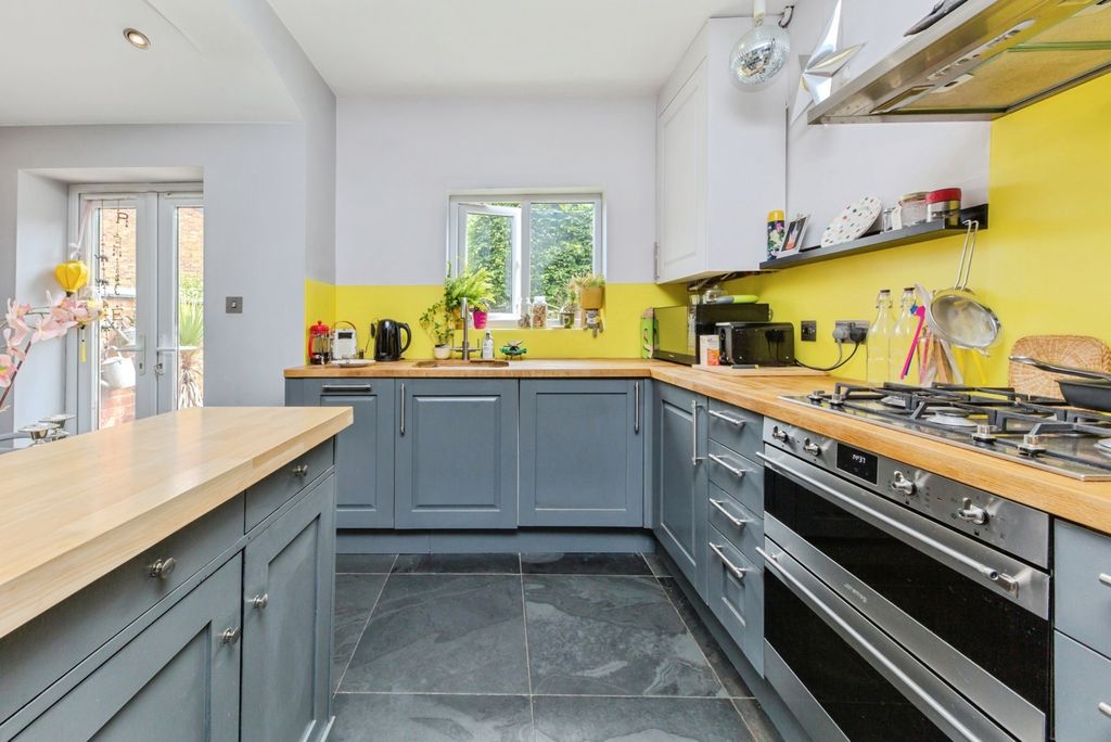 Additional image 5 of 4 bed terraced house for saleBexton Road, Knutsford, Cheshire WA16