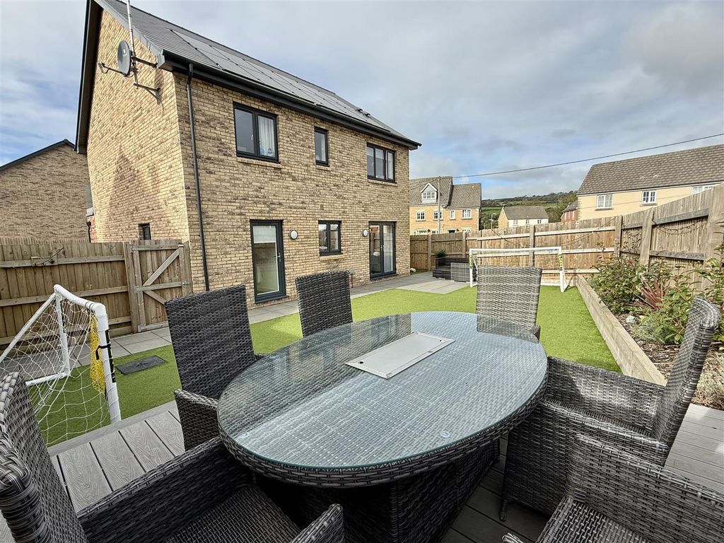 Additional image 40 of 4 bed detached house for saleGerddi Gwenllian, Mynyddygarreg, Kidwelly SA17