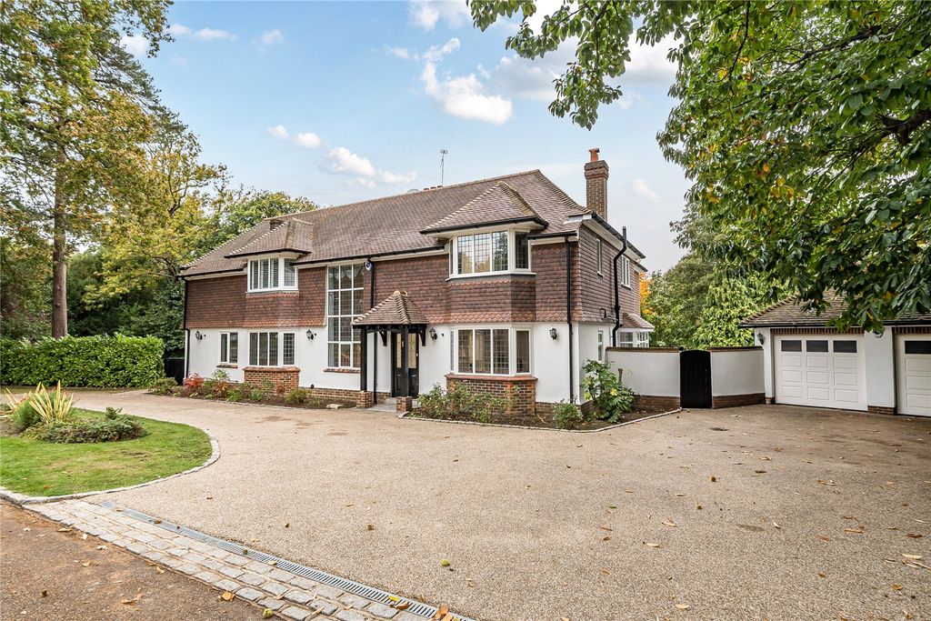 4 bed property for saleForest Ridge, Keston BR2