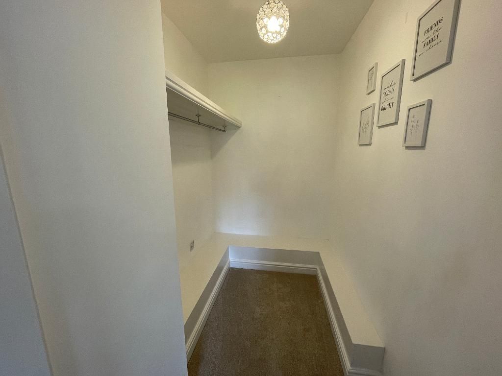 Additional image 9 of 2 bed flat for salePark Avenue, Hull HU5