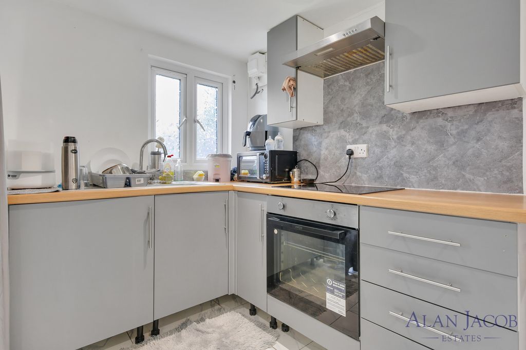 Additional image 35 of 5 bed bungalow for saleJerningham Avenue, Clayhall IG5