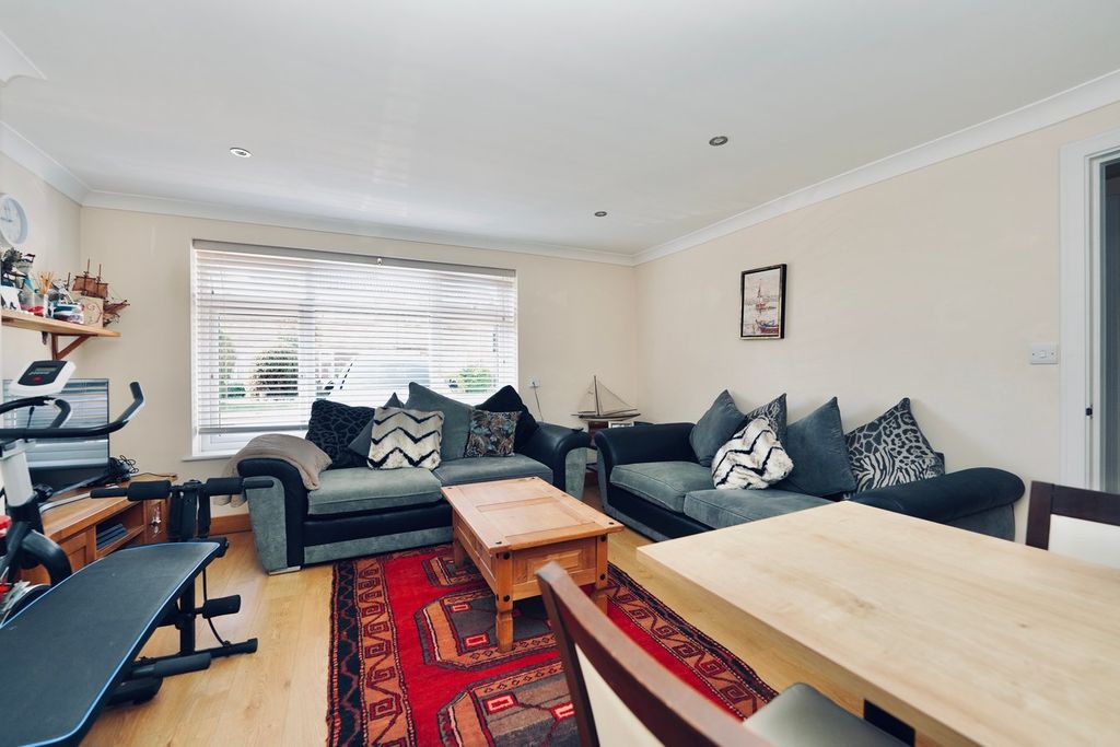 Additional image 2 of 2 bed flat for saleBurnaby Close, Brampton, Huntingdon PE28