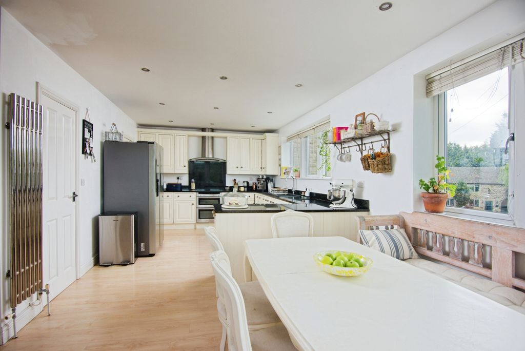 Additional image 5 of 4 bed detached house for saleThe Croft, Keighley BD21