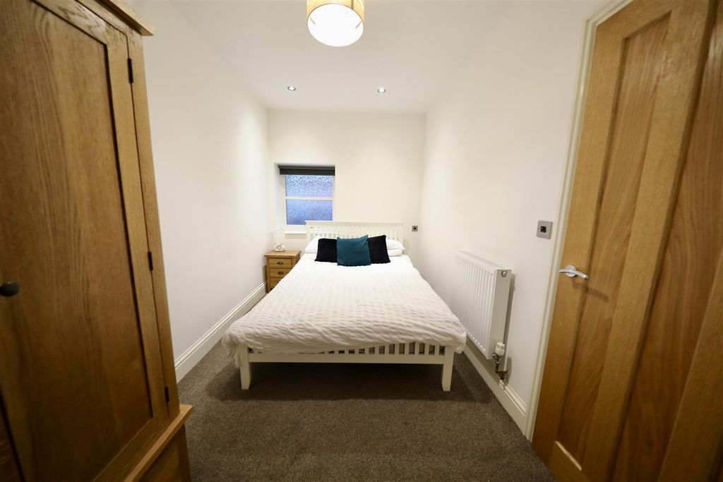Additional image 15 of 2 bed flat for saleGeorge Street, Hull HU1