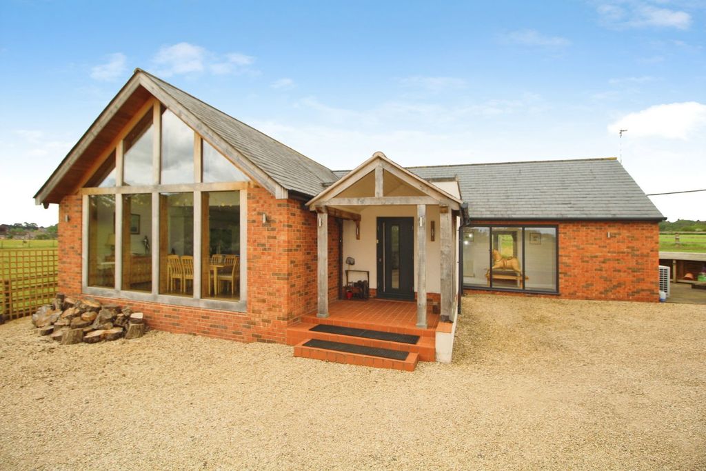 Additional image 31 of 3 bed bungalow for saleSandy Lane, Nr. Franche, Kidderminster DY11
