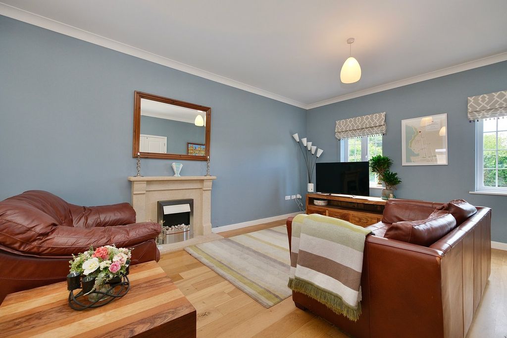 Additional image 3 of 6 bed detached house for saleJarwood Walk, Godmanchester, Huntingdon PE29