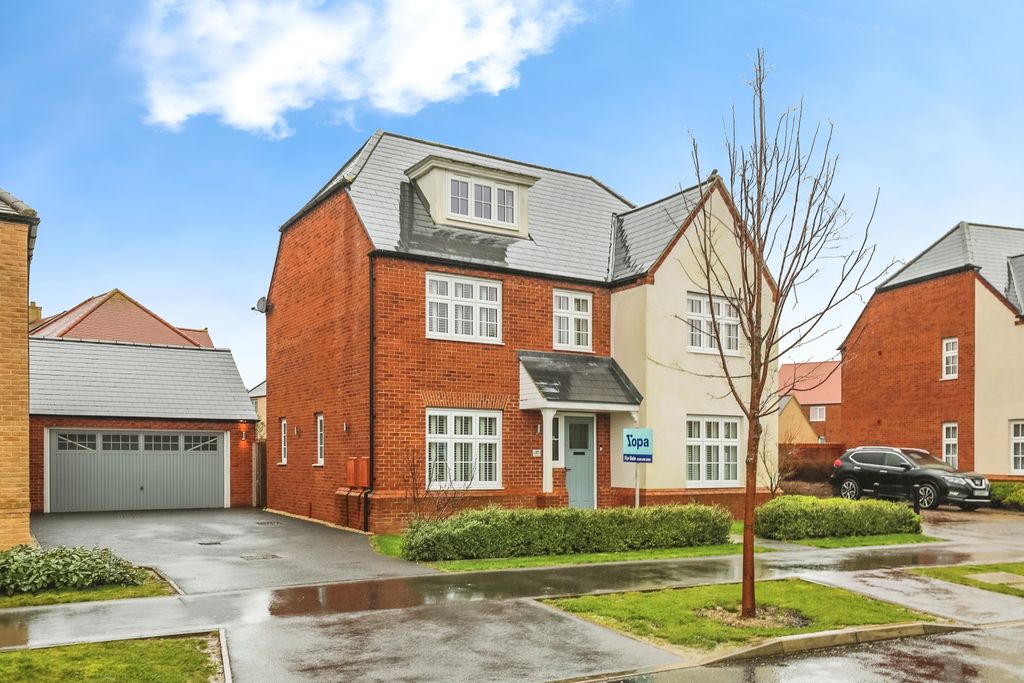 Additional image 3 of 5 bed detached house for saleSwynford Road, Alconbury Weald, Huntingdon PE28