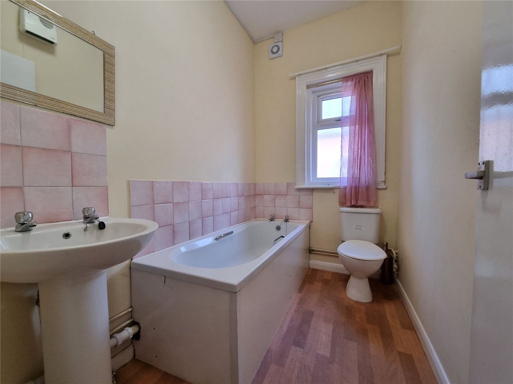 Additional image 13 of 6 bed detached house for saleChristchurch Street, Ipswich, Suffolk IP4