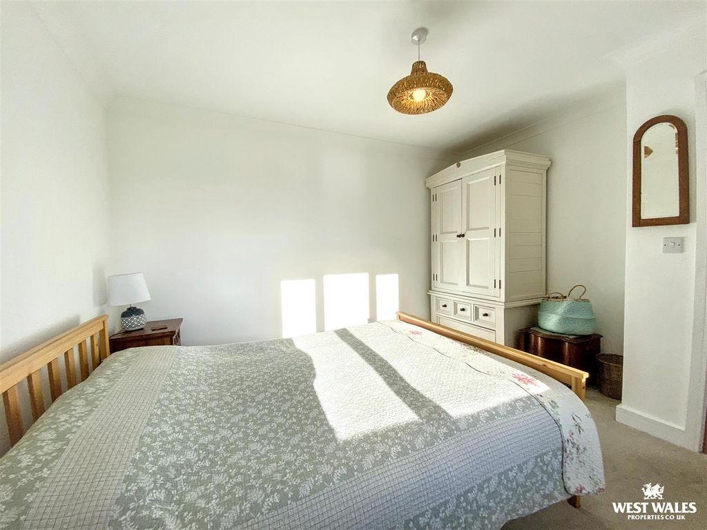 Additional image 10 of 3 bed detached bungalow for saleLlys Y Felin, Kidwelly SA17