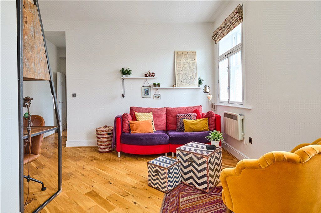 Additional image 7 of 2 bed flat for saleThe Crescent Apartments, Crescent Court, Ilkley, West Yorkshire LS29