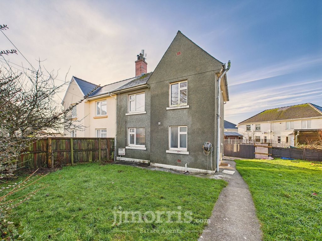 3 bed semi-detached house for saleRyelands Place, Kilgetty SA68