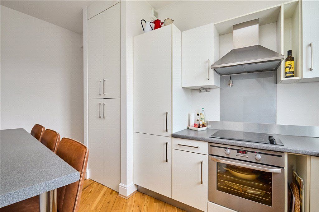 Additional image 4 of 2 bed flat for saleThe Crescent Apartments, Crescent Court, Ilkley, West Yorkshire LS29