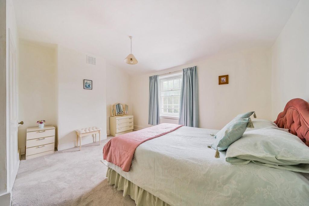Additional image 11 of 7 bed detached house for saleLeaves Green Road, Keston, Kent BR2