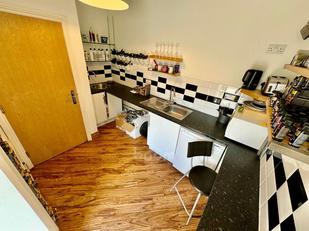 Additional image 5 of Leisure/hospitality for saleNo.19 Hair Salon, Bridge Street, Kilbirnie KA25