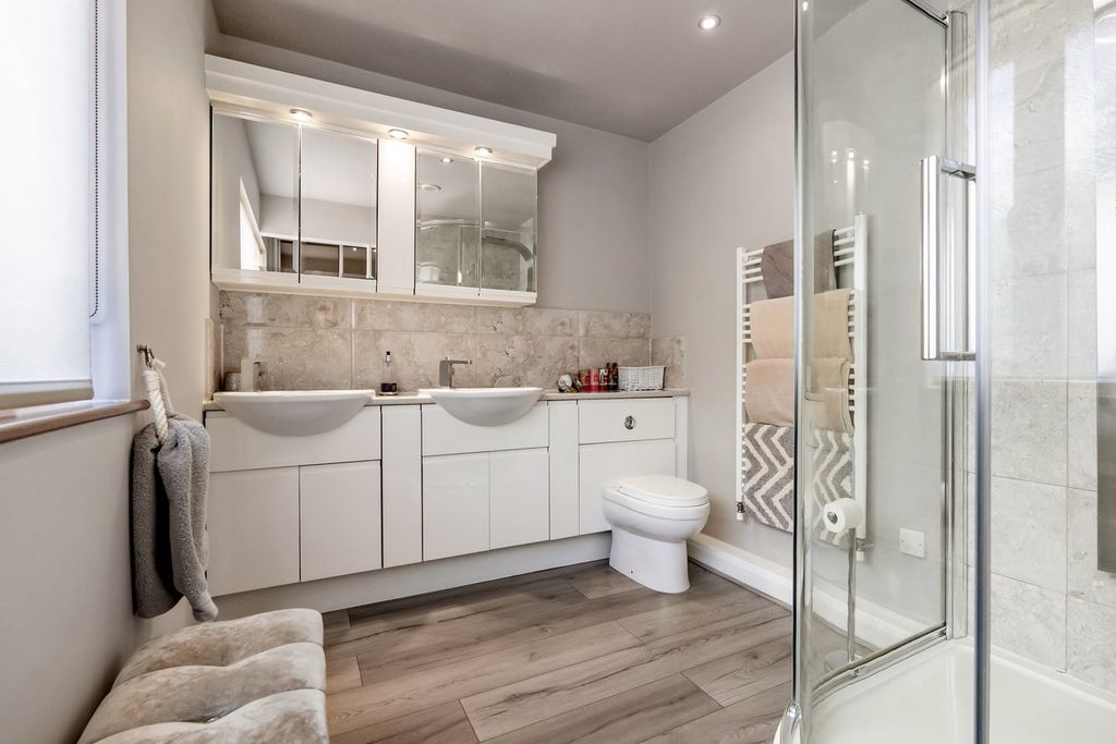 Additional image 10 of 5 bed detached house for saleLongstaff Way, Hartford, Huntingdon PE29