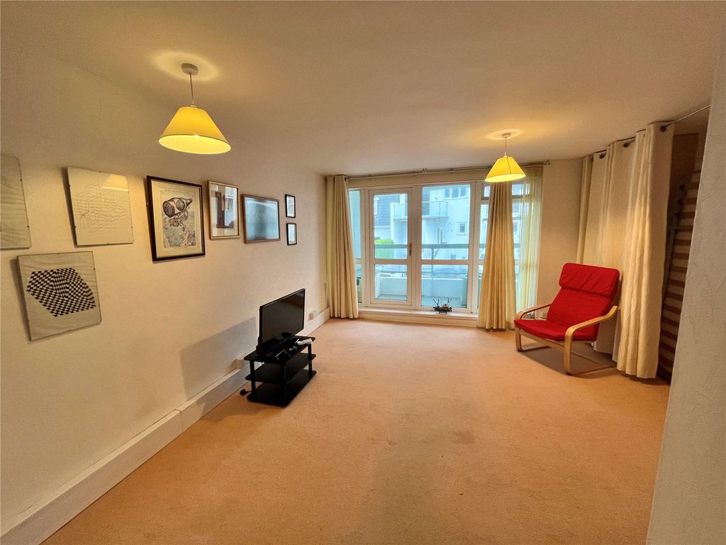 1 bed flat for saleCaptains Walk, Saundersfoot, Pembrokeshire SA69 photo 3