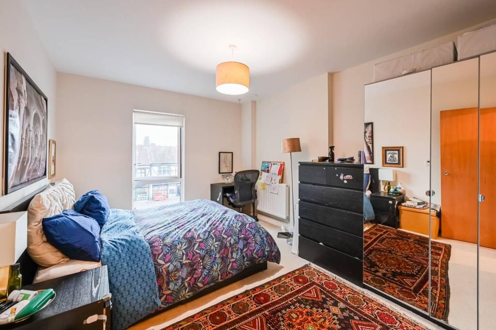 Additional image 6 of 3 bed flat for saleClarence Avenue, Gants Hill IG2