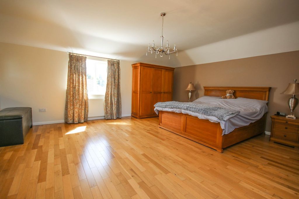 Additional image 14 of 5 bed detached house for saleCastle Rising Road, South Wootton PE30