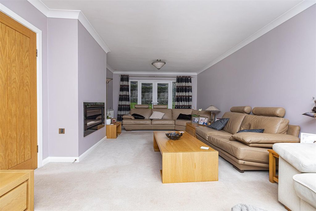 Additional image 3 of 5 bed detached house for saleThe Ghyll, Fixby, Huddersfield HD2