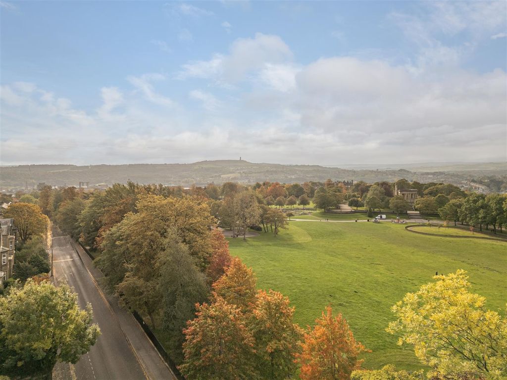 Additional image 66 of 6 bed semi-detached house for salePark Drive, Huddersfield HD1
