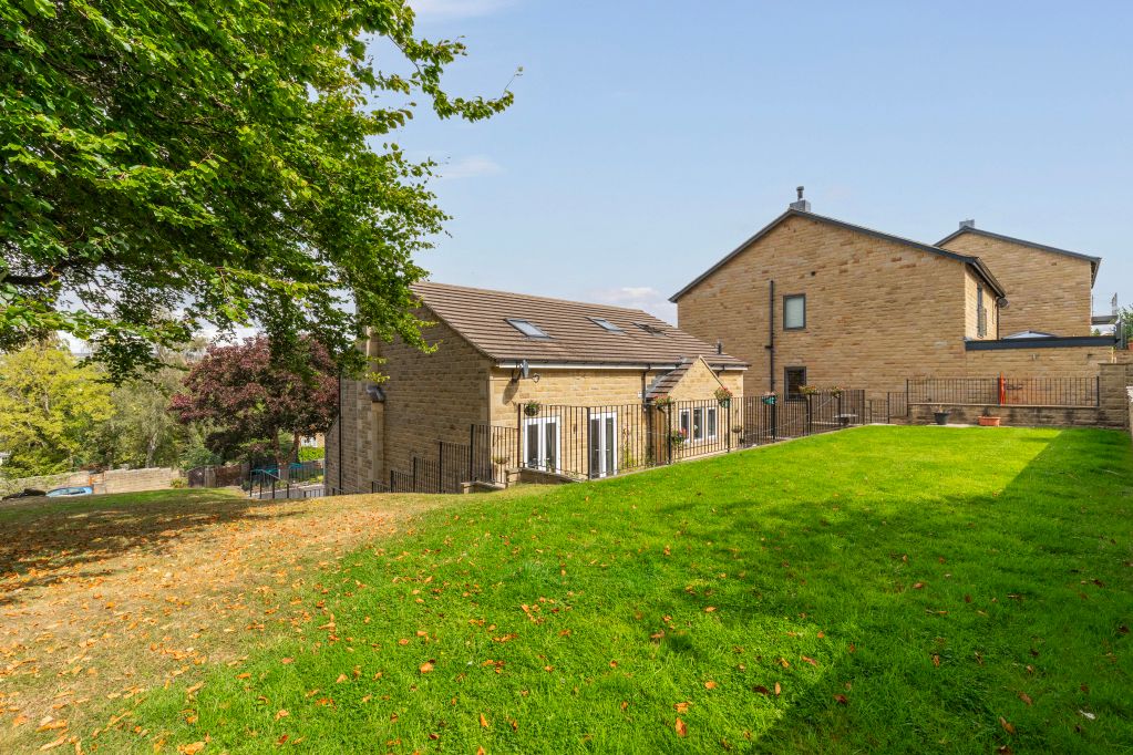 5 bed detached house for saleMyddleton View, Off Parish Ghyll Drive, Ilkley, West Yorkshire LS29 photo 2