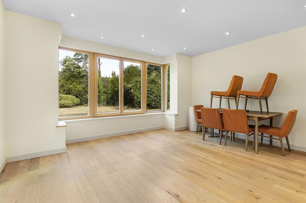 Additional image 11 of 4 bed detached house for saleHigh Street, Hemingford Abbots, Huntingdon PE28
