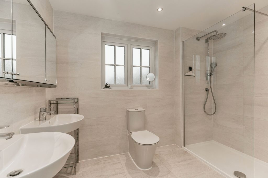 Additional image 13 of 5 bed detached house for saleSwynford Road, Alconbury Weald, Huntingdon PE28