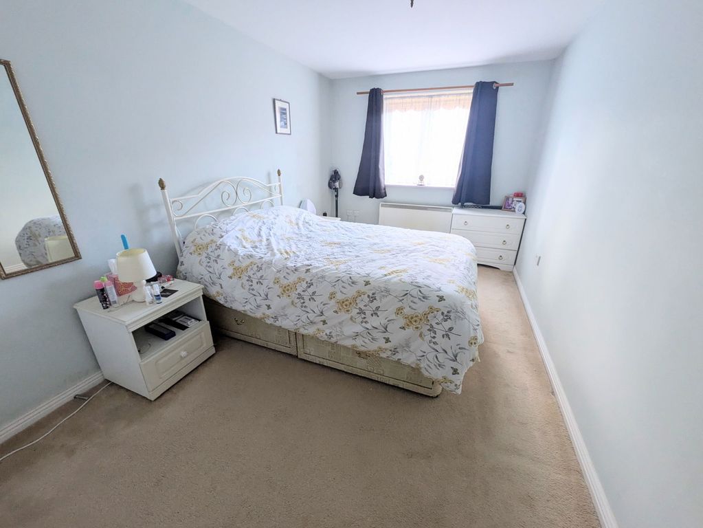 Additional image 5 of 2 bed flat for saleBryntirion, Llanelli SA15