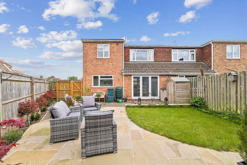 Additional image 17 of 3 bed semi-detached house for saleSarum Way, Hungerford RG17