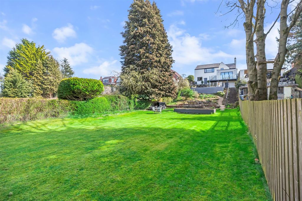 4 bed detached house for saleLeeds Road, Ilkley LS29
