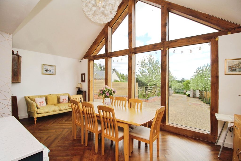 Additional image 4 of 3 bed bungalow for saleSandy Lane, Nr. Franche, Kidderminster DY11