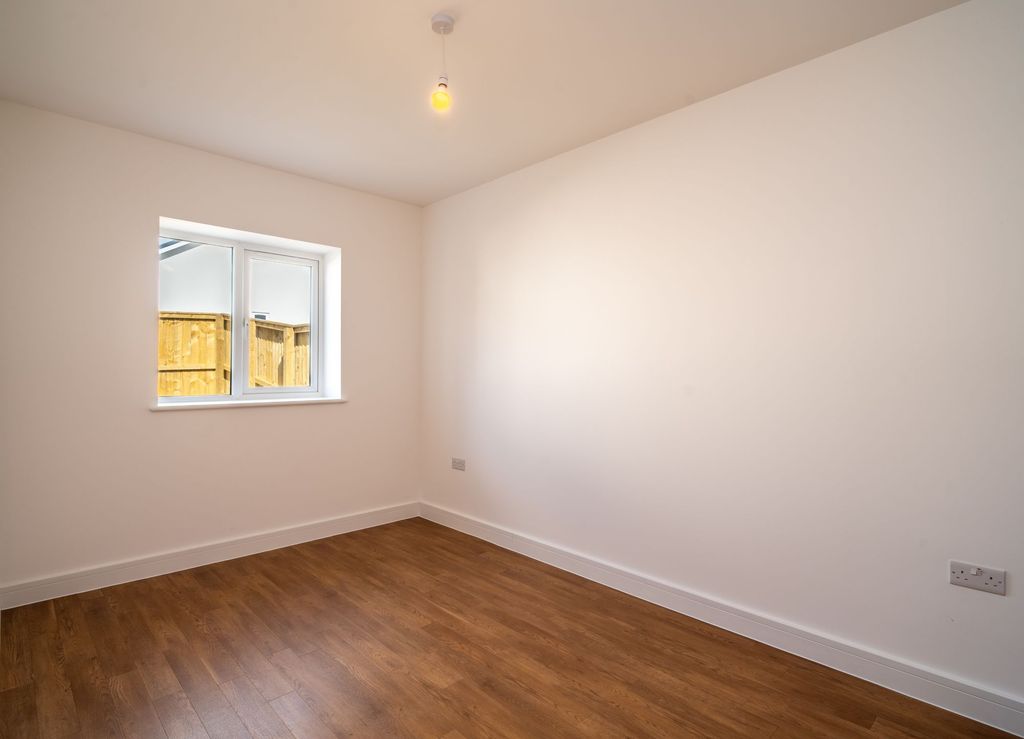 Additional image 22 of 3 bed detached bungalow for sale10-24 Llys Y Felin, Kidwelly SA17